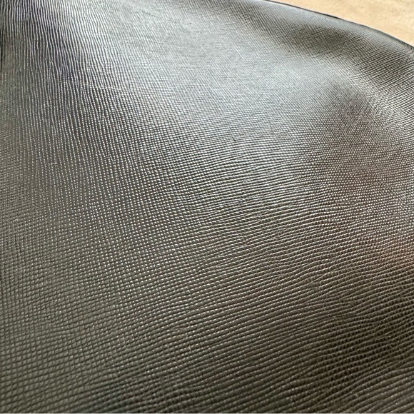 SALVATORE FERRAGAMO (100% Authentic) - Saffiano Leather Chain-Link Shoulder Bag - Picture 8 of 16